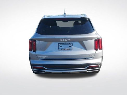 Used 2023 Kia Sorento EX AWD/4WD image 7