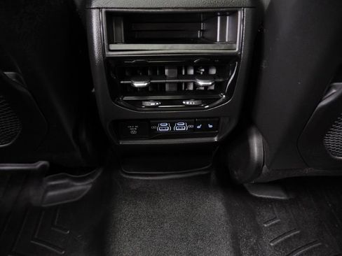 Certified 2023 Jeep Grand Cherokee Limited w/ Black Appearance Package image 30