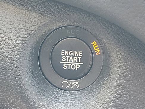 Used 2022 Jeep Cherokee Latitude Lux image 22