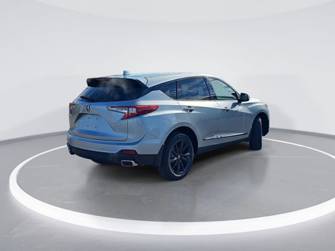 New 2026 Acura RDX SH-AWD image 3