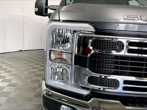 Used 2025 Ford F250 XLT w/ 360-Degree Camera Package image 28