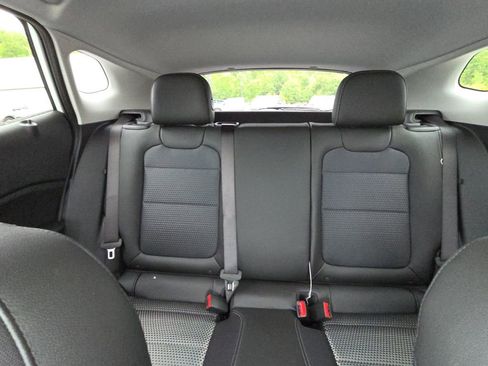 New 2026 Chevrolet Trax LT w/ Sunroof Package FWD image 25