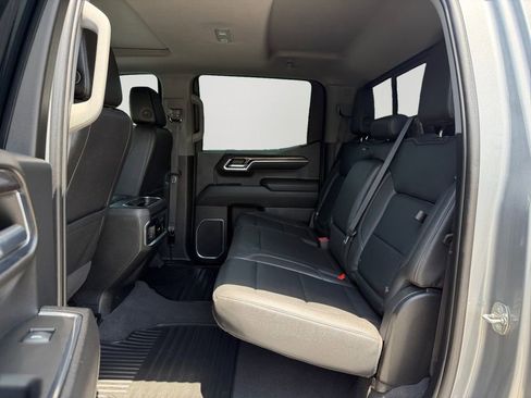 Used 2023 Chevrolet Silverado 1500 LTZ w/ LTZ Premium Package AWD/4WD image 15