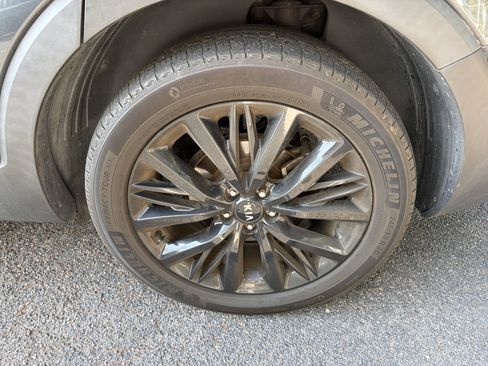 Used 2020 Kia Telluride SX w/ SX Prestige Package AWD/4WD image 7