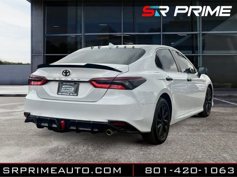 Used 2024 Toyota Camry LE image 3