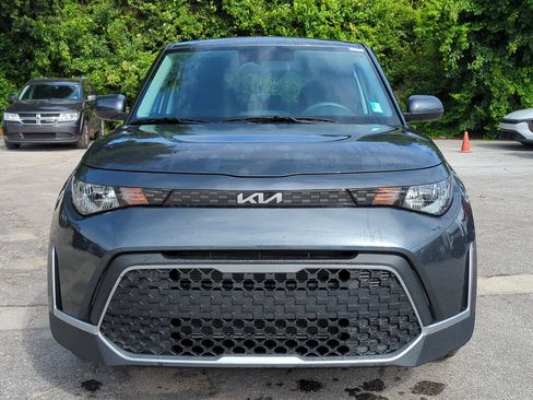 Used 2025 Kia Soul LX w/ LX Technology Package FWD image 9