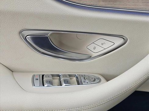 Used 2019 Mercedes-Benz E 450 Cabriolet image 26