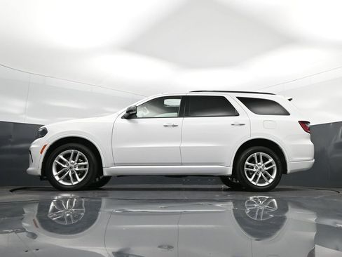 Used 2024 Dodge Durango GT image 40