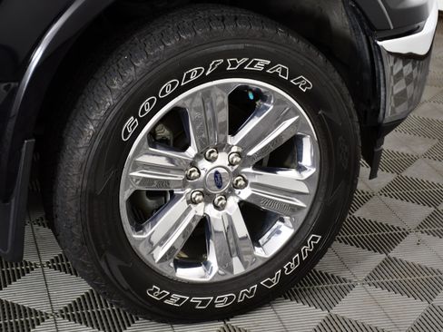 Used 2019 Ford F150 Lariat w/ Equipment Group 502A Luxury AWD/4WD image 61