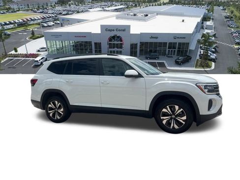 Used 2024 Volkswagen Atlas SE FWD image 12