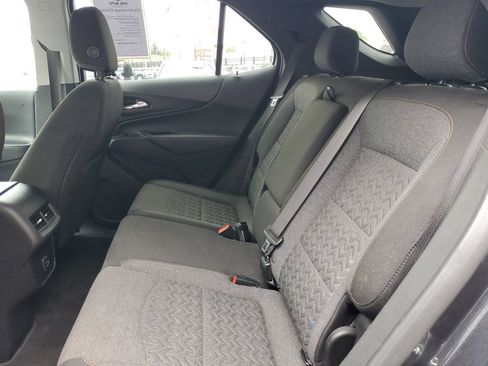 Used 2022 Chevrolet Equinox LT FWD image 9