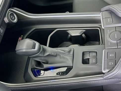 Used 2025 Toyota Grand Highlander Limited image 17