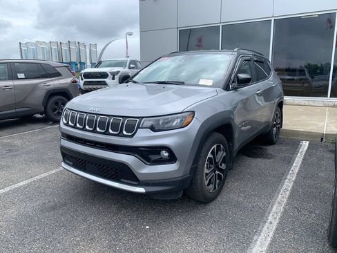 Used 2022 Jeep Compass Limited AWD/4WD image 6