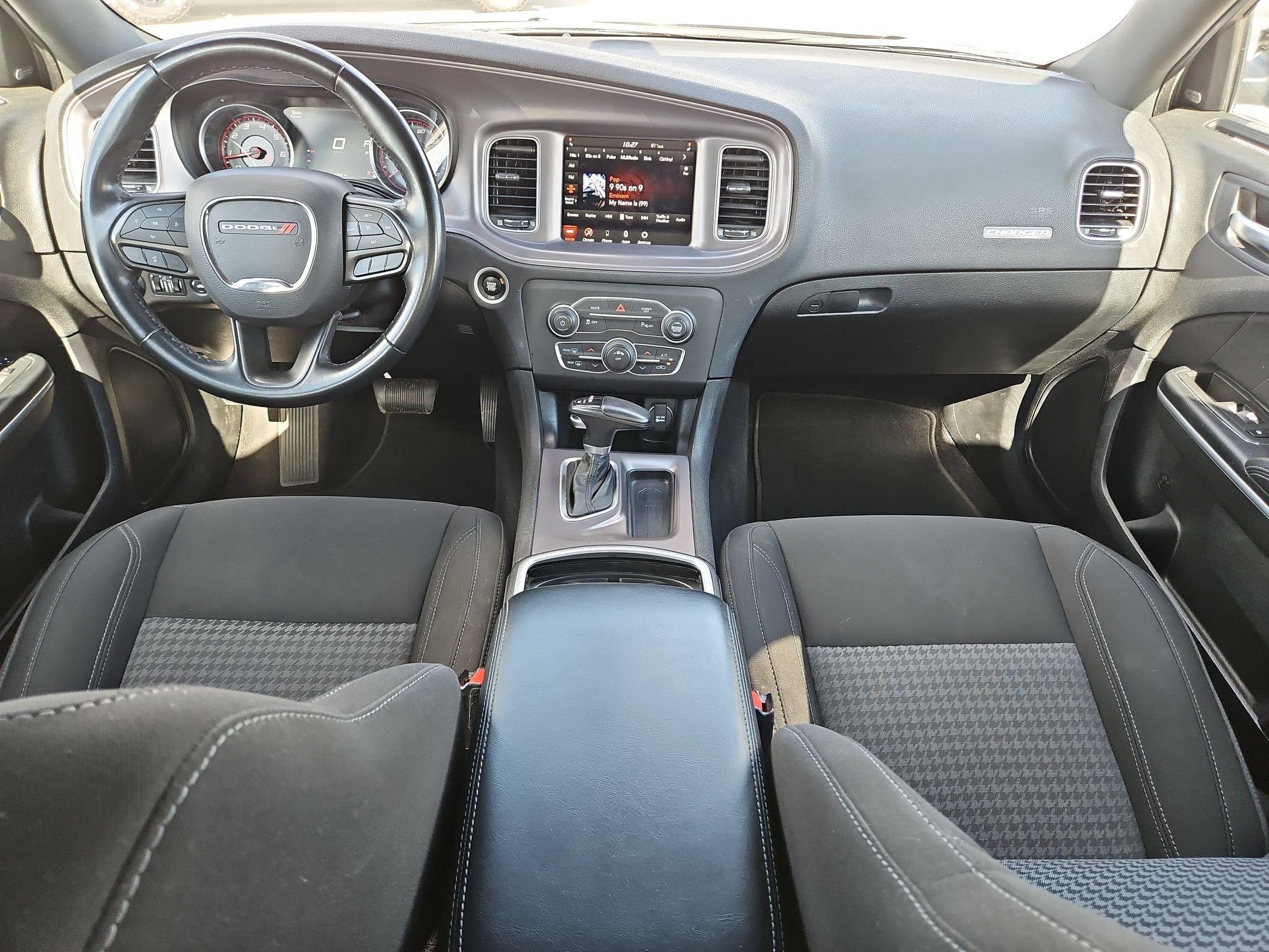 Used 2023 Dodge Charger SXT RWD image 15