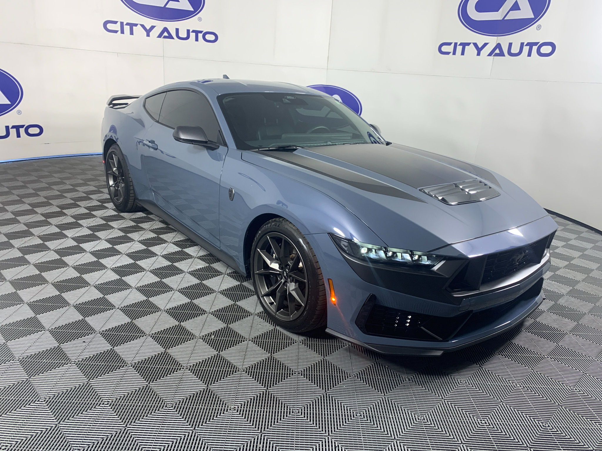 Used 2024 Ford Mustang Dark Horse RWD image 1