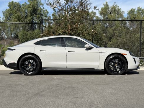 Certified 2023 Porsche Taycan GTS image 8