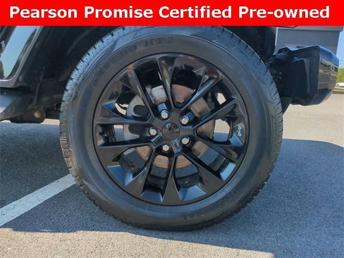 Used 2022 Jeep Gladiator Overland image 11