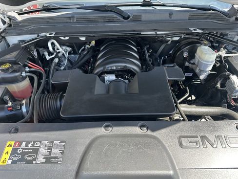 Used 2020 GMC Yukon Denali w/ Denali Ultimate Package AWD/4WD image 11