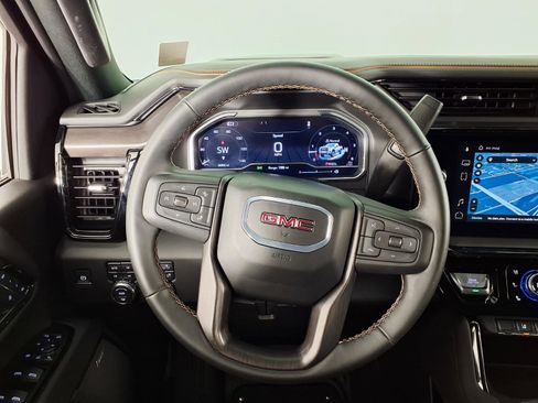 Used 2024 GMC Sierra 2500 AT4 w/ Technology Package AWD/4WD image 15