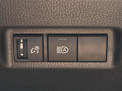 Used 2024 Toyota RAV4 LE FWD image 28