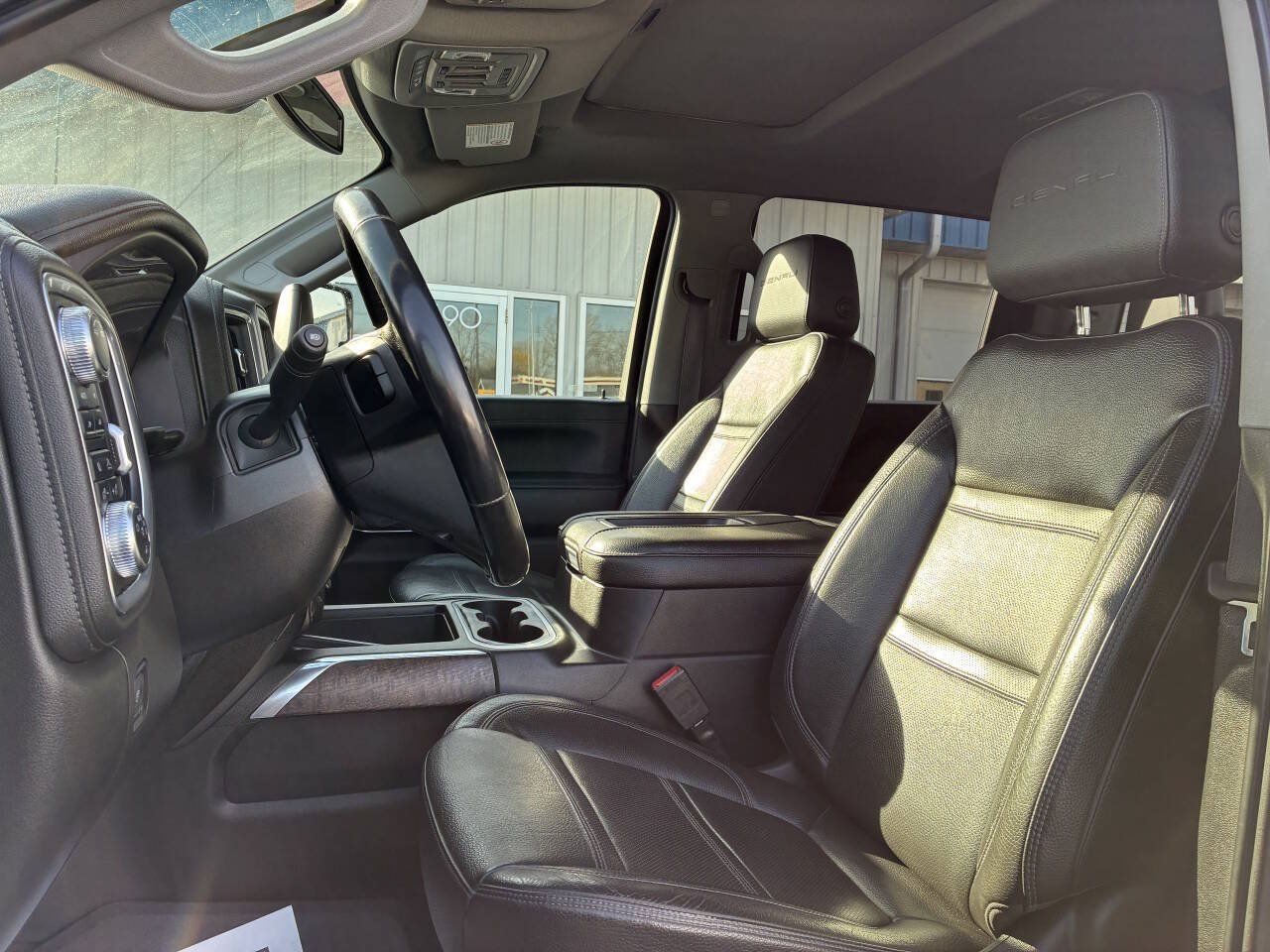 Used 2022 GMC Sierra 2500 Denali AWD/4WD image 23