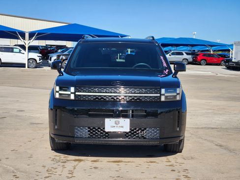 Used 2024 Hyundai Santa Fe Calligraphy image 2