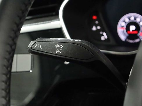 Used 2020 Audi Q3 2.0T Premium Plus w/ Premium Plus Package image 29