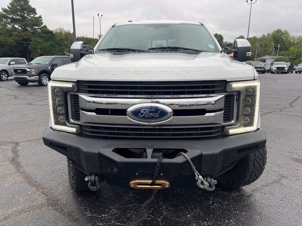 Used 2017 Ford F250 XLT w/ XLT Premium Package AWD/4WD image 7