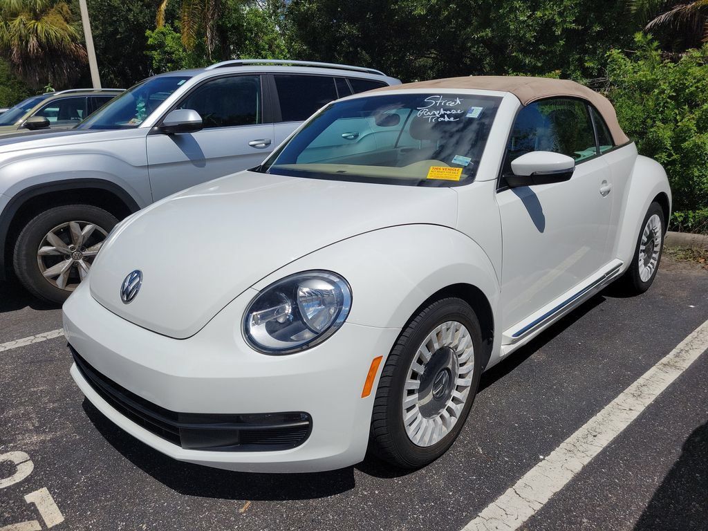 Used 2014 Volkswagen Beetle 2.5 FWD image 1