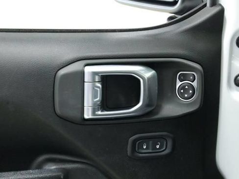 Used 2023 Jeep Wrangler Sport AWD/4WD image 36