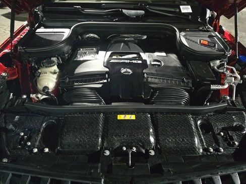 Used 2025 Mercedes-Benz GLS 63 AMG 4MATIC image 29