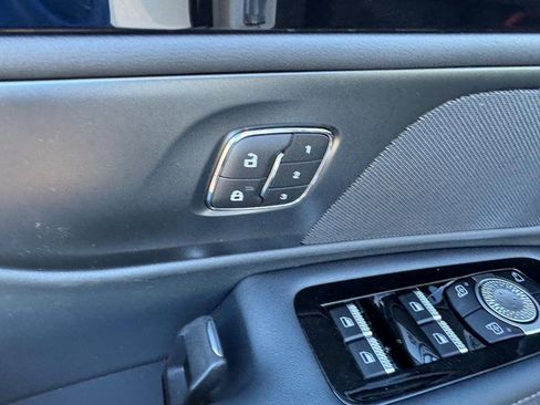 New 2026 Lincoln Nautilus Premier AWD/4WD image 17