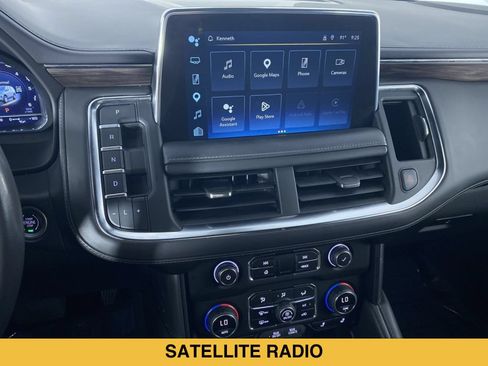 Certified 2022 Chevrolet Suburban LT w/ Luxury Package AWD/4WD image 5