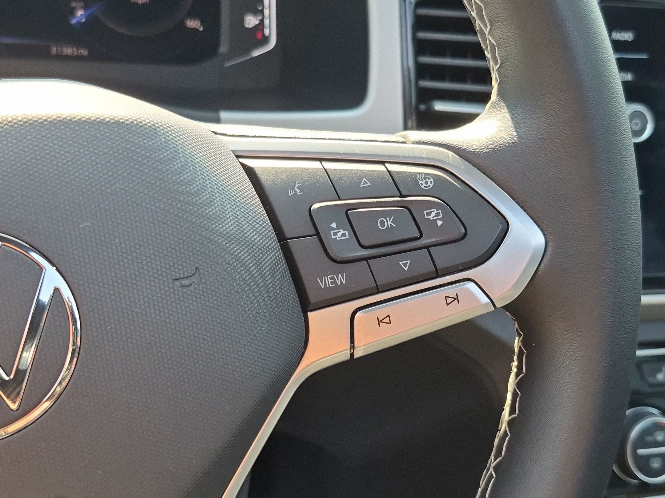 Used 2022 Volkswagen Atlas Cross Sport SEL AWD/4WD image 20