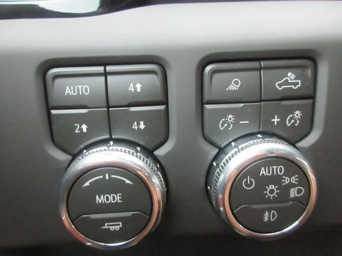 New 2026 GMC Sierra 2500 Denali Ultimate AWD/4WD image 18