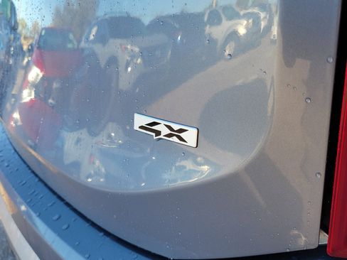 Used 2024 Kia Telluride S image 7