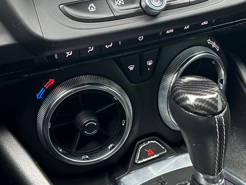 Used 2021 Chevrolet Camaro LT w/ RS Package image 16