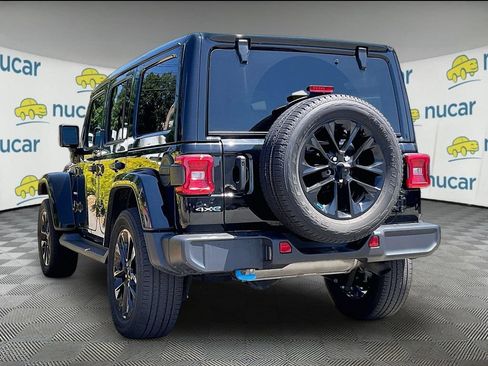 Used 2023 Jeep Wrangler Unlimited Sahara w/ Cold Weather Group AWD/4WD image 4