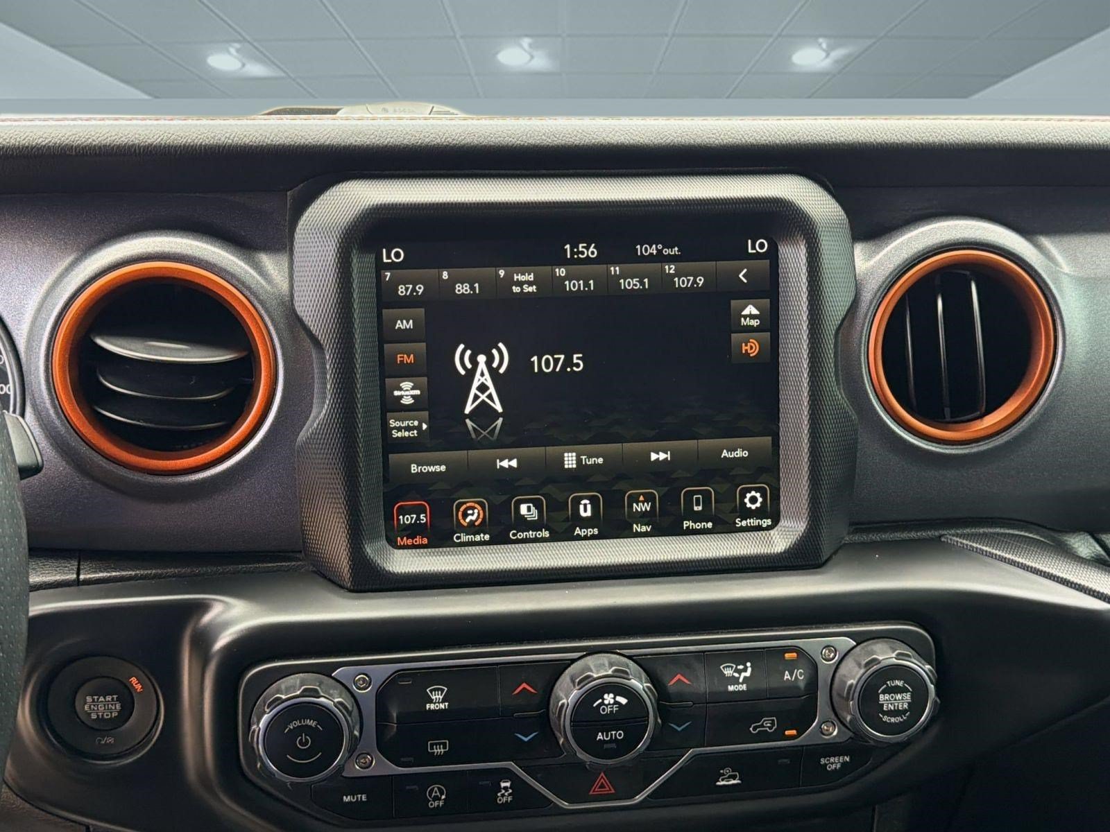 Used 2022 Jeep Gladiator Mojave w/ Trailer Tow Package AWD/4WD image 19
