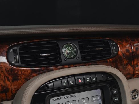 Used 2006 Jaguar XJ Vanden Plas RWD image 56