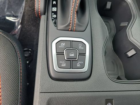New 2026 Nissan Frontier PRO-4X w/ Pro-4x Convenience Package AWD/4WD image 29