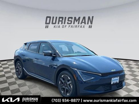 New 2025 Kia EV6 Light w/ Light LR Technology Package image 6