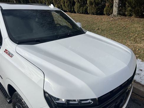 Used 2023 Chevrolet Suburban Z71 w/ Luxury Package image 69