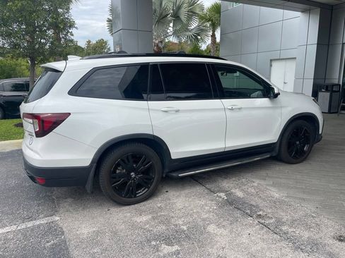 Used 2021 Honda Pilot Black Edition image 3