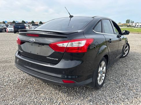 Used 2013 Ford Focus Titanium FWD image 11