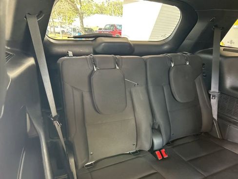 Used 2020 Ford Explorer XLT image 27