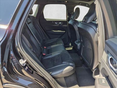 Used 2019 Volvo XC60 T5 R-Design w/ Protection Package Premier AWD/4WD image 20