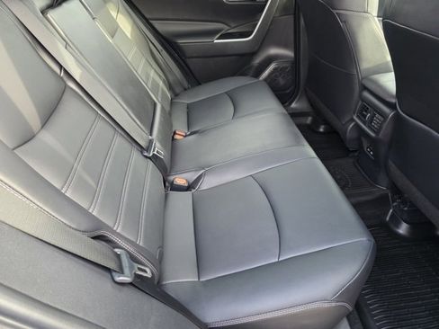 Used 2023 Toyota RAV4 XLE Premium image 15