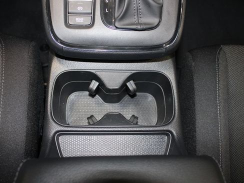 Used 2024 Honda CR-V EX image 17