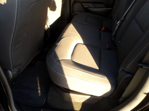 Used 2018 GMC Canyon SLE w/ SLE Convenience Package image 17